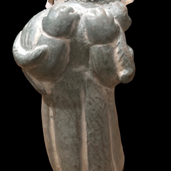 Isabel Bloom/Vintage/Cherub Girl holding cat/2000/signed sculpture/concrete - Picture 2 of 10